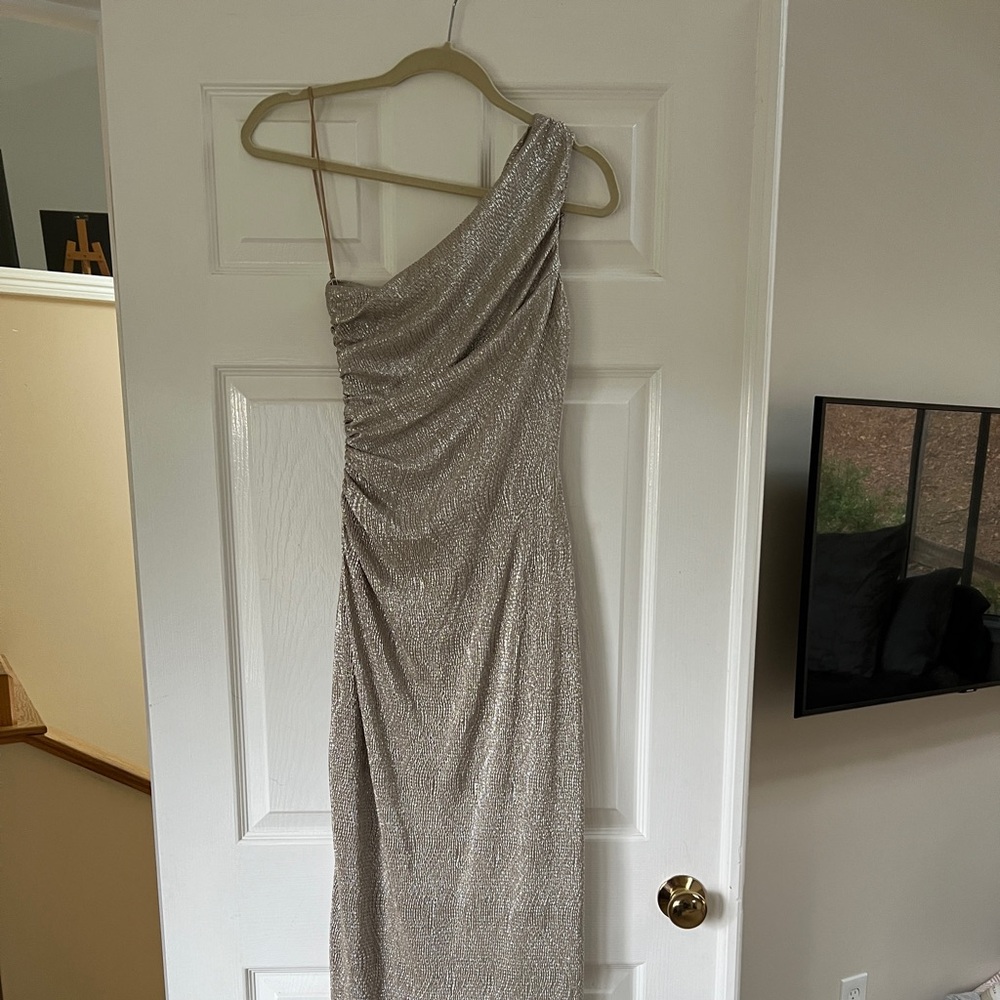 LAUREN - Ralph Lauren one shoulder, metallic evening gown